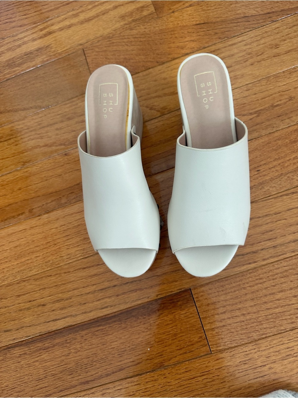 SHUSHOP Cream Platform Mule Sandals with Stud Accents size 9 - Picture 2 of 9